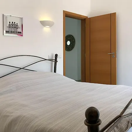 16 Centeanes - Fabulous Location Just Short Walk T * Carvoeiro (Lagoa)