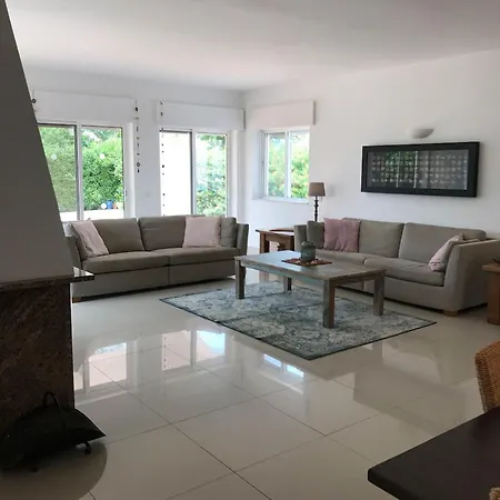 Villa 16 Centeanes - Fabulous Location Just Short Walk T