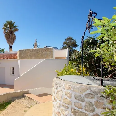 16 Centeanes - Fabulous Location Just Short Walk T Villa *