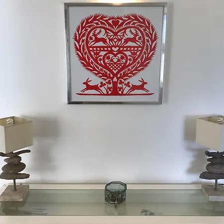 16 Centeanes - Fabulous Location Just Short Walk T Villa